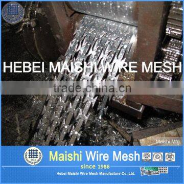 Galvanised + Silver Powder Coating FLAT WRAP RAZOR WIRE photo-3