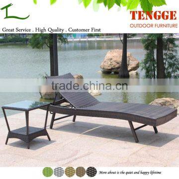 TG15-0270 Outdoor wicker lounge chair swimming pool table and chair