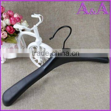 Customized Logo Clothes Hanger Gold Large Plastic Hanger photo-4