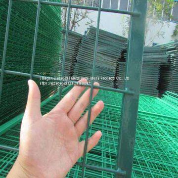High Quality 4mm PVC Welded Wire Mesh Fence Home Garden V Folds Welded Wire Mesh Fence University Facilities Fence Factory photo-3