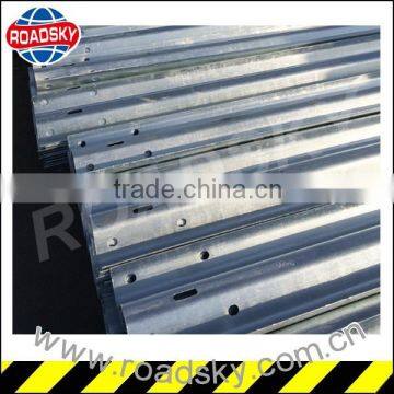 Highly Visible Galvanized Metal Cheap Price Highway Guardrail