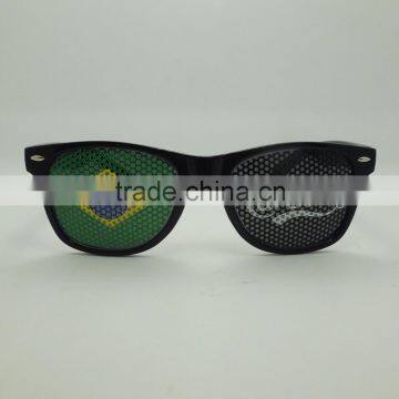 Pinhole Sticker Sunglasses Party Sunglasses photo-5