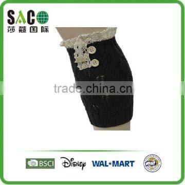 Lace cuff cable pattern with buttons legwarmers