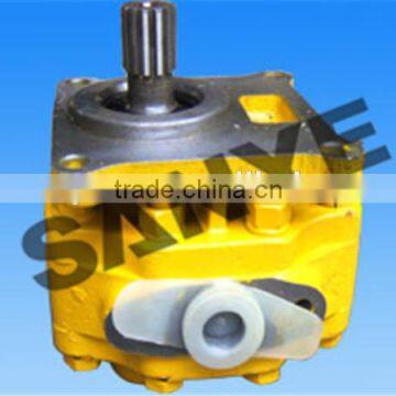 Bulldozer D155A-1 transmission pump 07433-71103 in stock