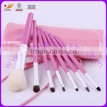 Makeup/Cosmetic Brush, Made of Goat and Synthetic Hair