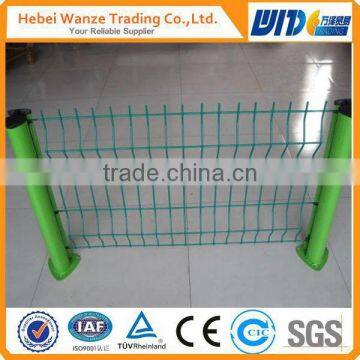 Hot sale Curvy fence / curvy welded fence / triangular bending fence for factory