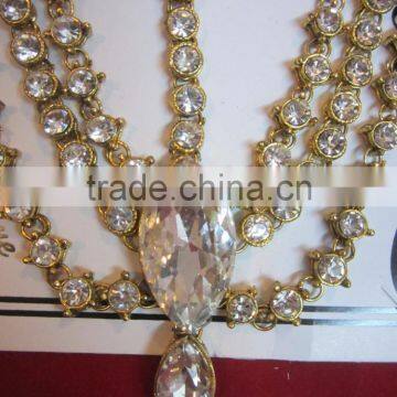 MATHAPATTI DAMINI Maang TIKA GOLD TONE CRYSTAL Hair Accessory photo-2