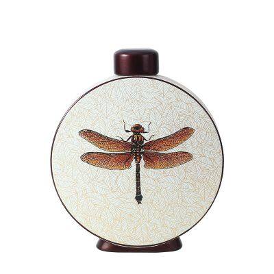 Chinese New Style Blue and Red Dragonfly Painting Ceramic Flower vases in Round Shape With Lid For Home Decoration