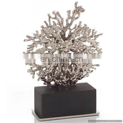 solid metal sculptures pieces