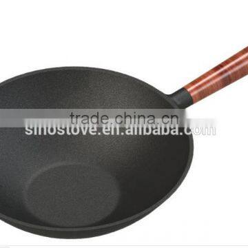 Pre-seasoned cast iron cookware fry pan/ skillet / wok with wooden handle/ vegetable oil coating pan