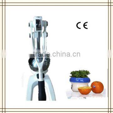 Manual orange lemon juice extractor