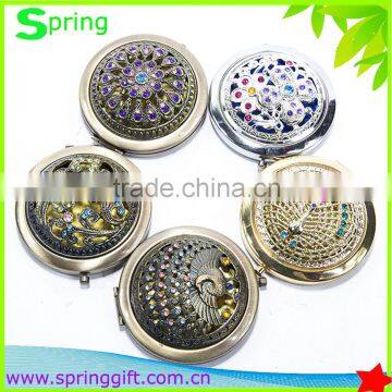 Vintage Bronze Hollow Out Logo Mirror Fancy Decorative Folding Compact Mirror photo-4