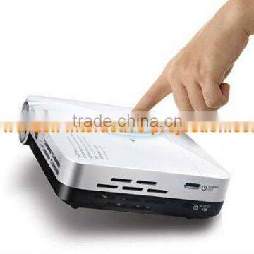 Hot sale!700lumen 3D mini DLP LED projector from china