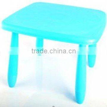 plastic table