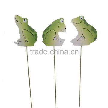 Easter wooden crafts frogs stick in different shape and expression for home decoration