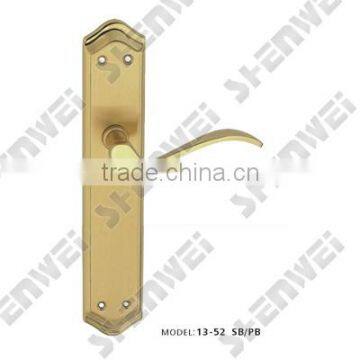 13-52 SB/PB brass door handle on plate