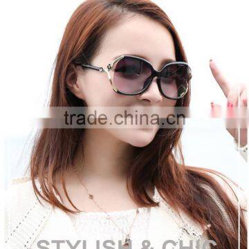 2016Europe Sunglasses Big Box Small Ladies Fashion Fragrant Hill Camellia Driving Glasses Individuality photo-2