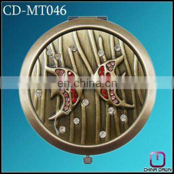 hot promotion round crystal engraved fish cosmetic mirror bronze CD-MT046