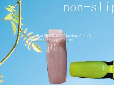 Squeeze plastic sports bottle