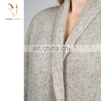 Платье-кадиган для женщин из cashmere с воротником-шалом и пуговицами photo-4