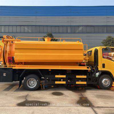 Isuzu suction truck with dredging function, with a volume of 10 cubic meters