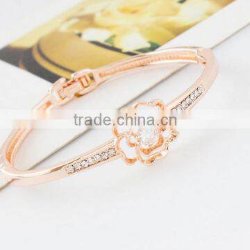 2016 Stylish Good Quality High-end Elegant Jewelry Hollow Out Flower Bracelet for Women photo-3