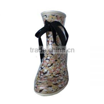 fancy flower print PVC rain boots with shoe lace,waterproof ankle boots plastic,antiskid working shoes women