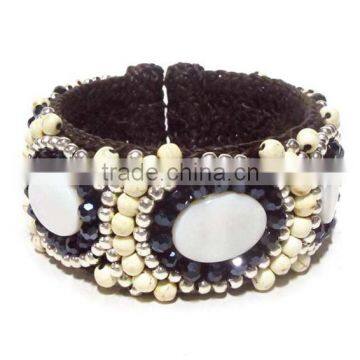 MMCF499A051 Handmade in Thailand Handwoven Shell Stone Beaded Bracelet Boho Fashion Jewelry Semiprecious Stone Summer 2016