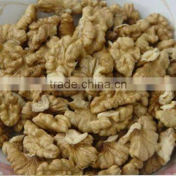 WALNUT KERNELS