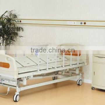 Designed turn-over manual orthopaedic bed