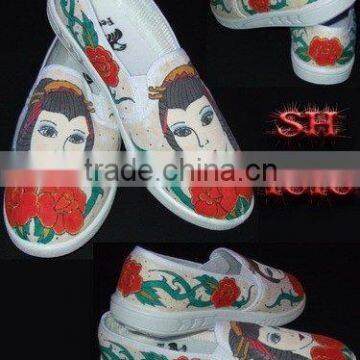 TATTOO SHOES