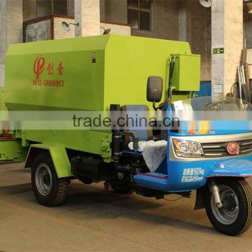 Tricycle Vehicle-mounted Best Price Spreader for Dairy Farm