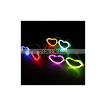Party Toys With Fun Glow Heart Glasses(EN71, ASTM F963) photo-3