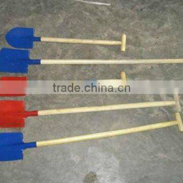 t wooden handle shovel