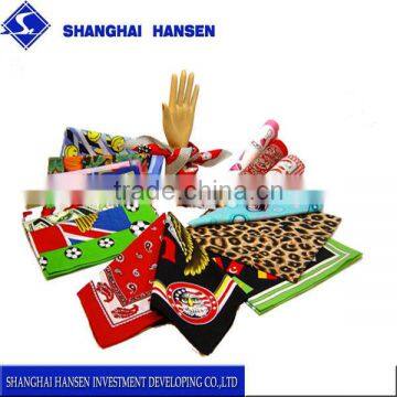 Hansen's multifunctional lace handkerchiefs