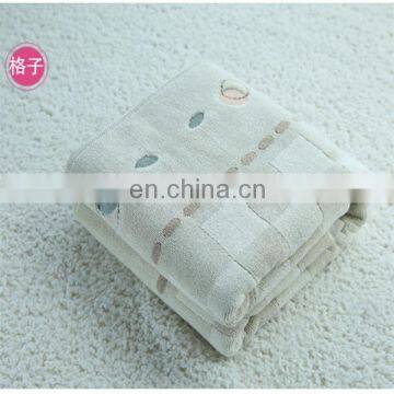 Anti-slip hotel thick bath mat with fabric textiles