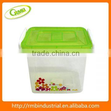 Plastic food storage container