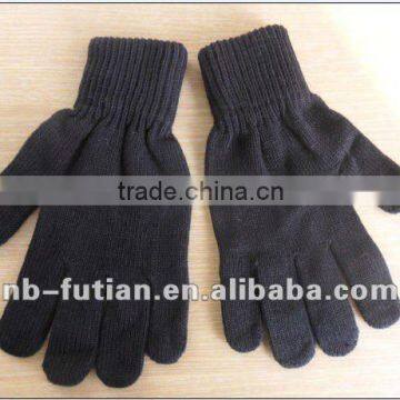 knitted gloves