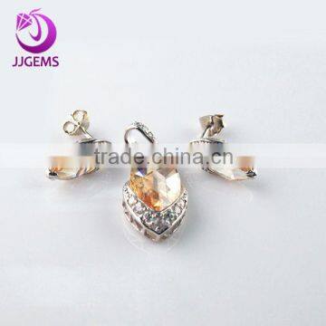 Colored cubic zirconia stone pendant sets for jewelry making