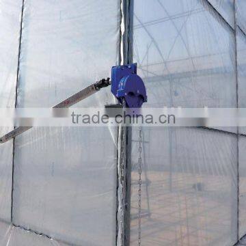 Manual winch for greenhouse side ventilation