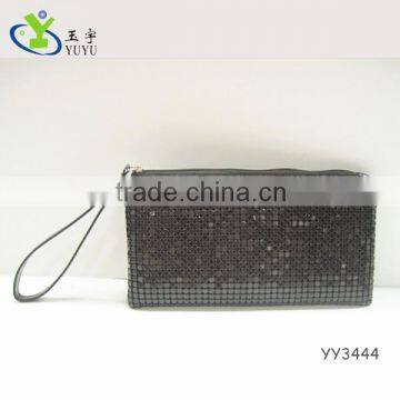 Flat 4mm metal mesh cosmetic pouch