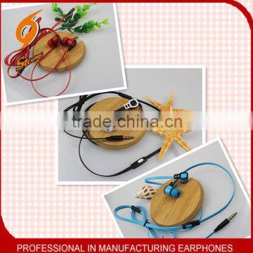 Excellent Effective Plastic Earbuds Beauty Designed Earphones With Phone Call Function photo-4