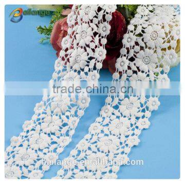 2016 good quality latest design embroidery 100% cotton lace trim favorable wholesale price in Guangzhou