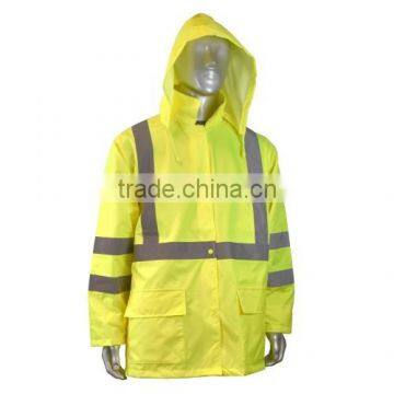 LIGHTWEIGHT RAIN JACKET