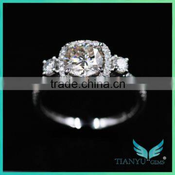 Custom engagement rings Fashion Design 14K White Gold Cusion cut Moissanite diamond Rings