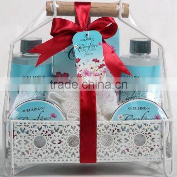 6 PCS BATH SET W/WIRE BASKET