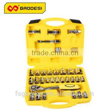 32 PCS Socket Wrench Set