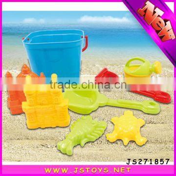 beach pails and shovels