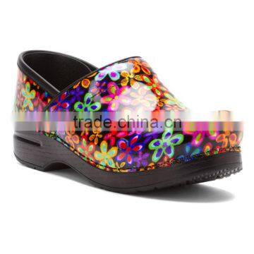 High qManufacturer Selling well High quality  Top quality Various styles 2017 Hot selling hot new products barefoot clogs
