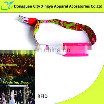 cheap wholesale RFID wristband custom logo RFID band